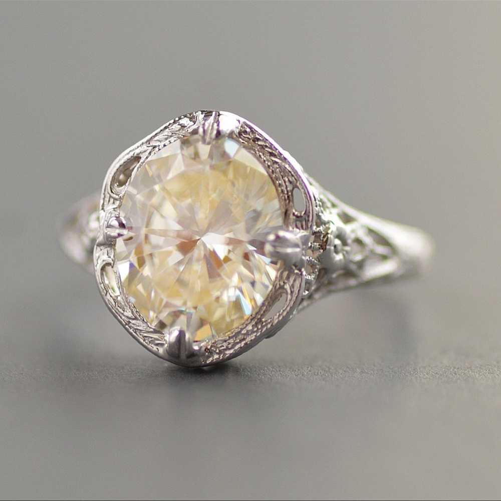 Antique 1920’s Moissanite engagement ring (Incredible). - Picture 6 of 14